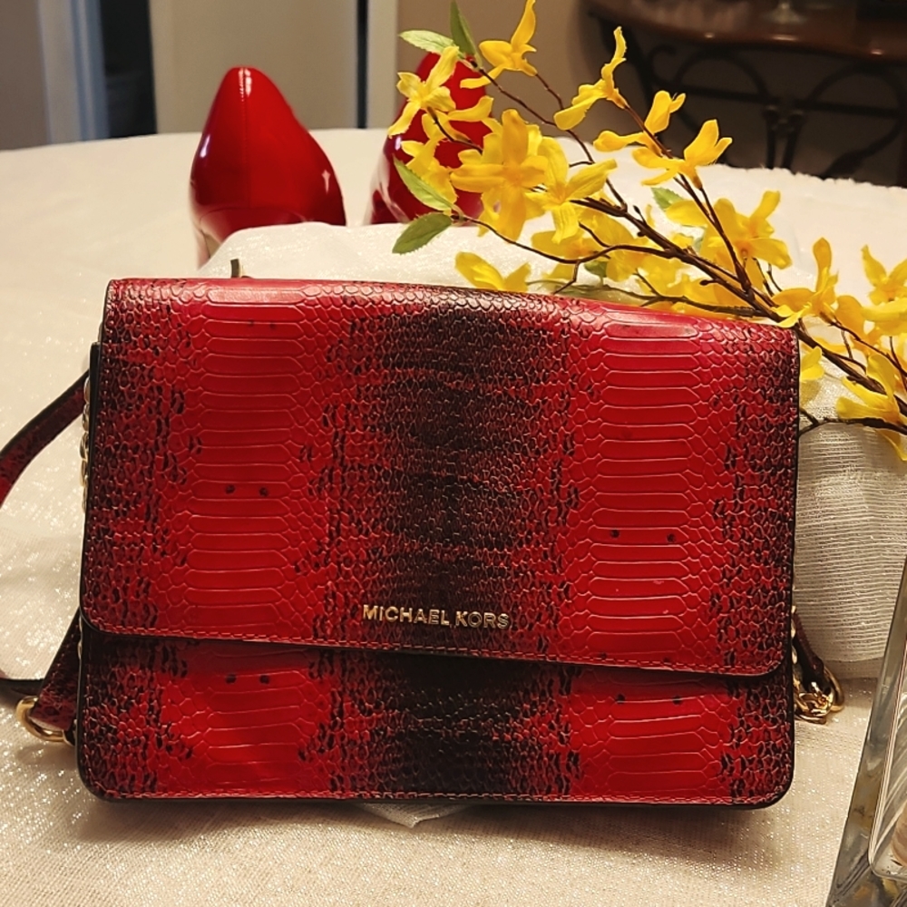 Hand bag